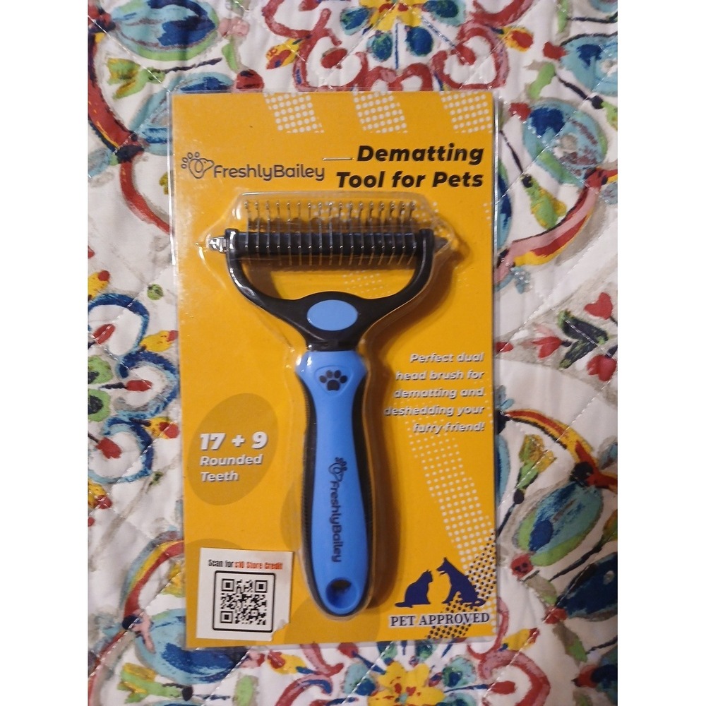 FreshlyBailey Dual-Sided Pet Grooming Brush Deshedding Dematting Tool Blue Black